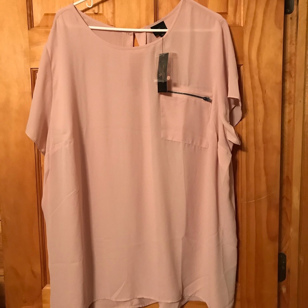 Blouse - Picture 2 of 3